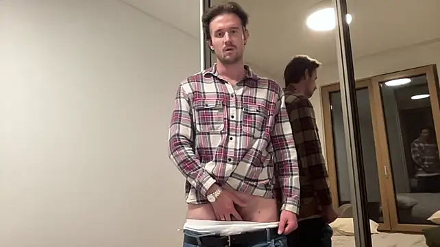 Czat XXX na żywo – cute_mark