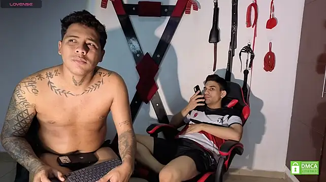 Czat XXX na żywo – EliteBoysLive