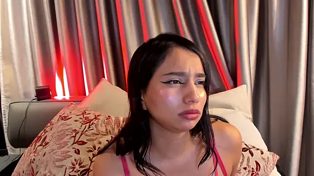 alison_ferrera_'s Live XXX Chat