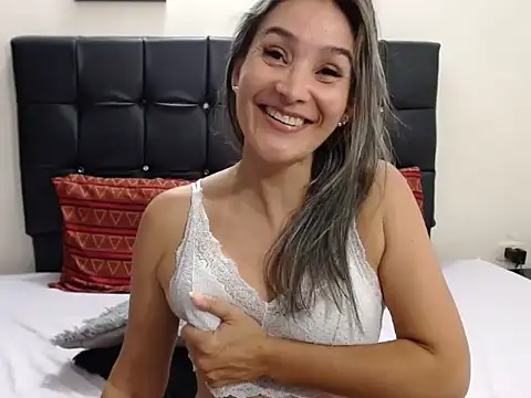 Czat XXX na żywo – Violette_Adams