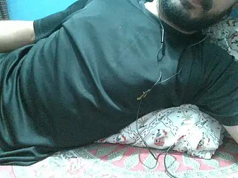 Precumboner Adlı Modelin Canlı XXX Sohbeti