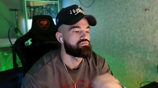 Chat +18 de _Serious_Man ao vivo