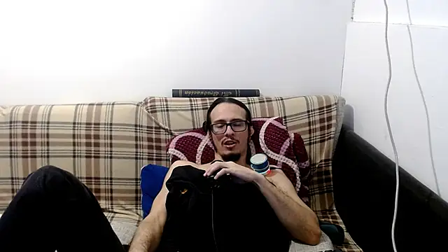 cholitohermoso Adlı Modelin Canlı XXX Sohbeti