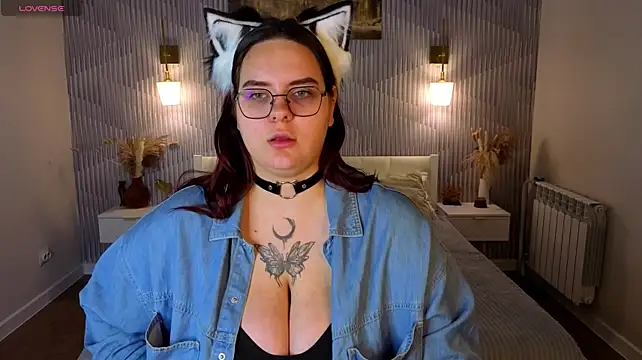 צ'אט XXX בשידור חי של Kity_Mooree