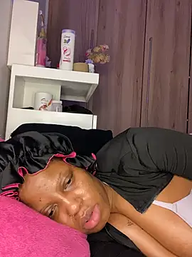 Chatroom XXX en direct de RainBougie