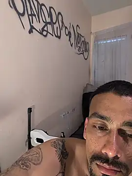 Cnutt310n Live XXX chat