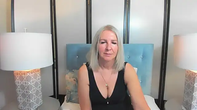 EricaTop's Live XXX Chat