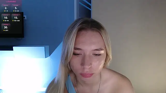 Živý XXX chat Emily_Hartt