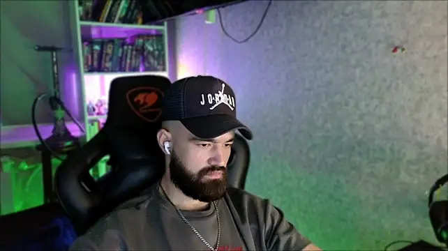 Онлайн чат XXX _Serious_Man
