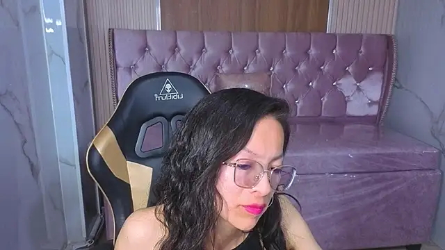 Sandra98_b Adlı Modelin Canlı XXX Sohbeti