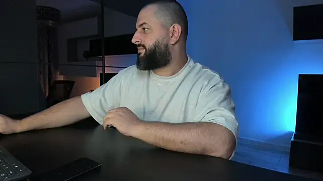 Živý XXX chat DravenPeak