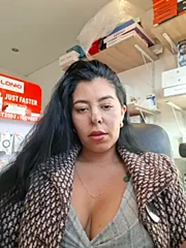 Chat XXX en directo de Luianna