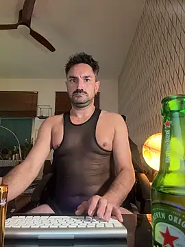 tomz0819 라이브 XXX 채팅