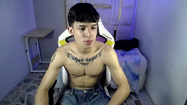 Liom_GymのライブXXXチャット