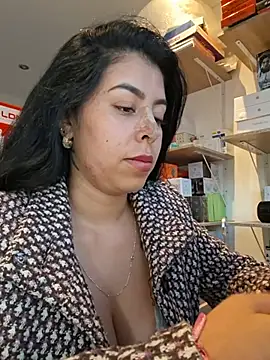 Chat +18 de Luianna ao vivo