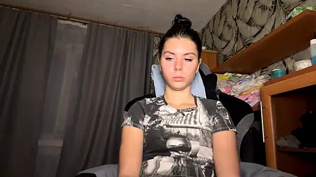 Czat XXX na żywo – LilyMinimum