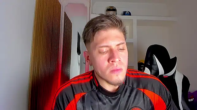 XXX chat uživo modela SebastianMaximoff_