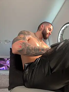 Czat XXX na żywo – Frank_Farrell