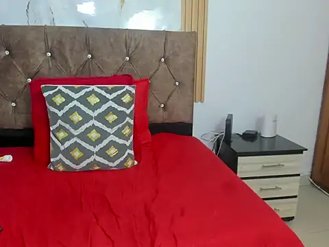 lorethablaze live XXX chat