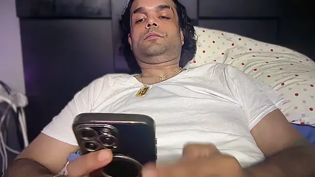 icebergslim281's Live XXX Chat