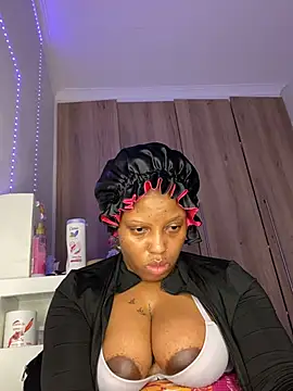 RainBougie XXX чат на живо