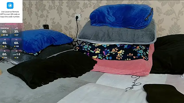 XXX chat uživo modela MartinBrandon
