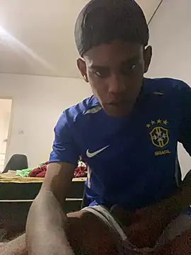 Chat +18 de Silva_sil ao vivo