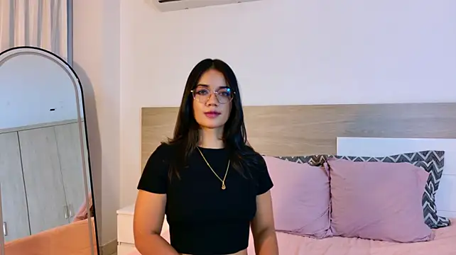 JulsPatel's Live XXX Chat