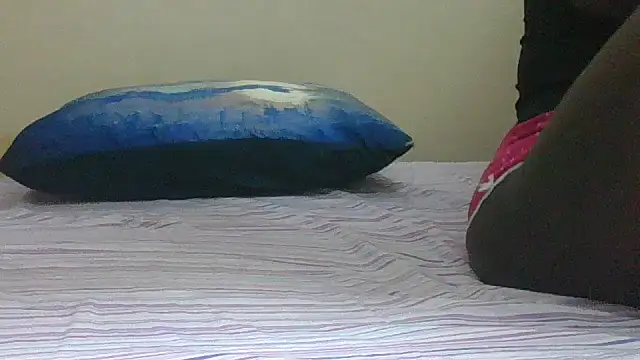 Huge_Bootybae élő XXX-chatje