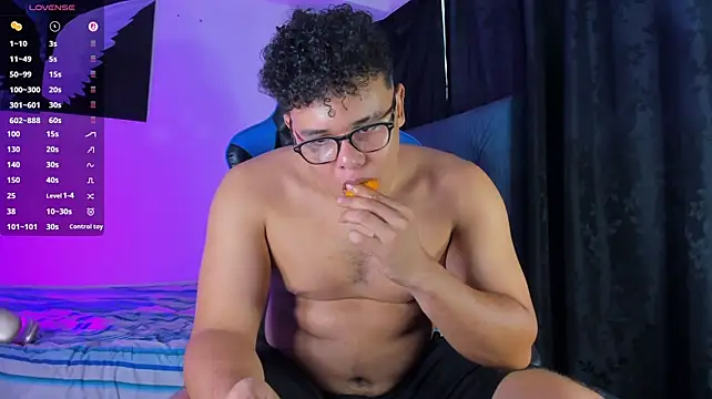 Онлайн чат XXX michael_iron