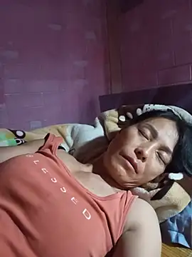 Lily-ly Adlı Modelin Canlı XXX Sohbeti