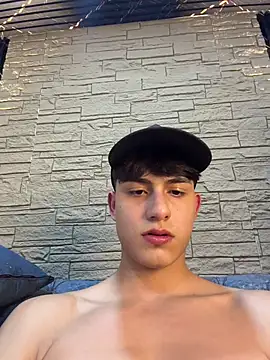 Czat XXX na żywo – Lander_Cruz