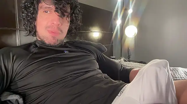 צ'אט XXX בשידור חי של beranco19