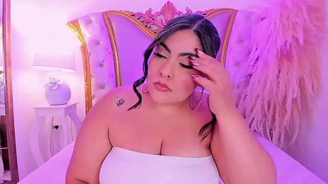 צ'אט XXX בשידור חי של LaurenQween