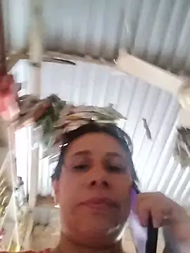 Chat XXX en directo de MIA-LARIOS