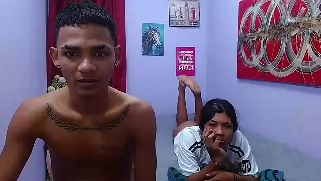 แชท XXX สดของ black_twinks