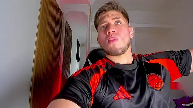 Chat XXX ao vivo de SebastianMaximoff_