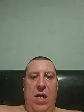 boss8887 Show in webcam