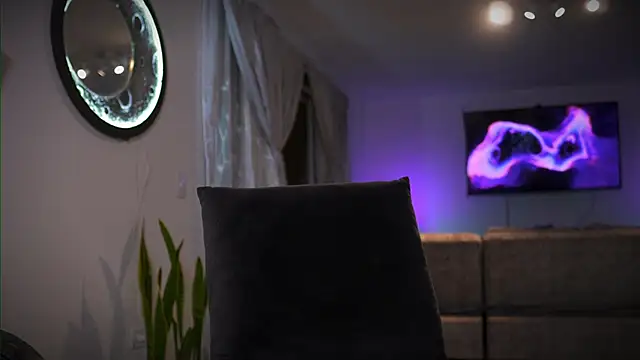 XXX chat uživo modela Frank_Farrell