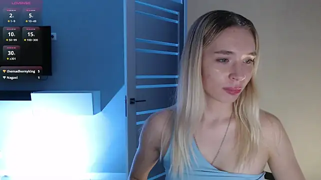 Emily_Hartt Live XXX-Chat