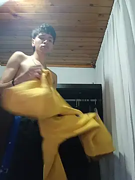 XXX chat uživo modela H3ll_B0Y_