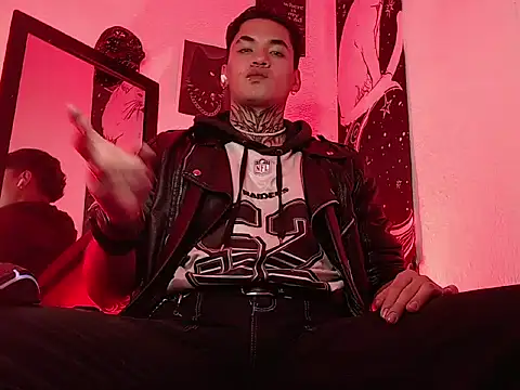 Chat XXX en directo de AlecBanne_
