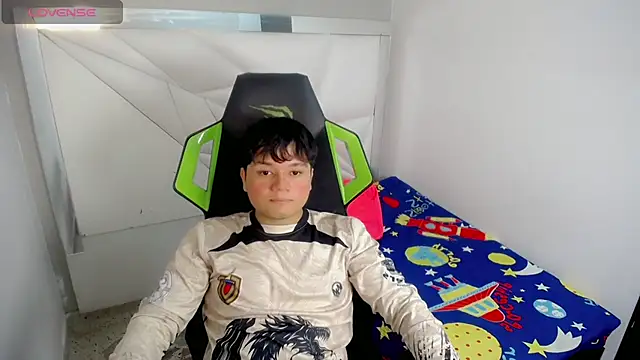 Chat XXX ao vivo de Tommy_cotton