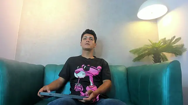 Živý XXX chat Julian_Fiire