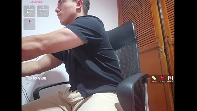 TouchDaddy4 Chat XXX in diretta