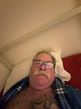 Caesar_Baxter – Naživo XXX chat