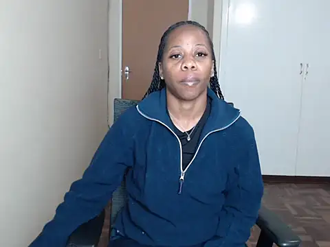 QUEENMANDYY live XXX chat
