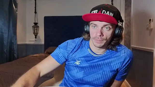 Marrymeplz's Live XXX Chat