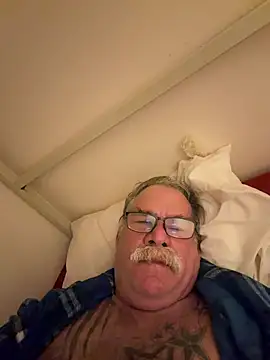 Czat XXX na żywo – Caesar_Baxter
