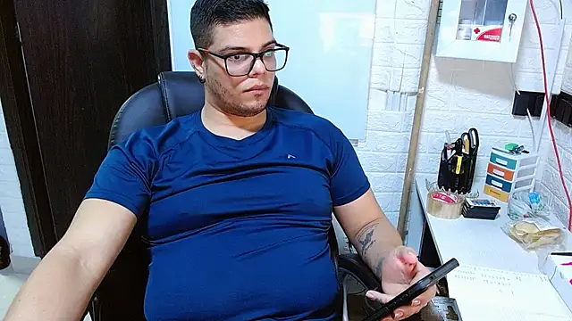 XXX chat uživo modela Realjoel01
